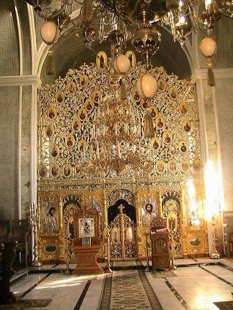 manastirea-camarzani-altarul_45b7a6ddc75975