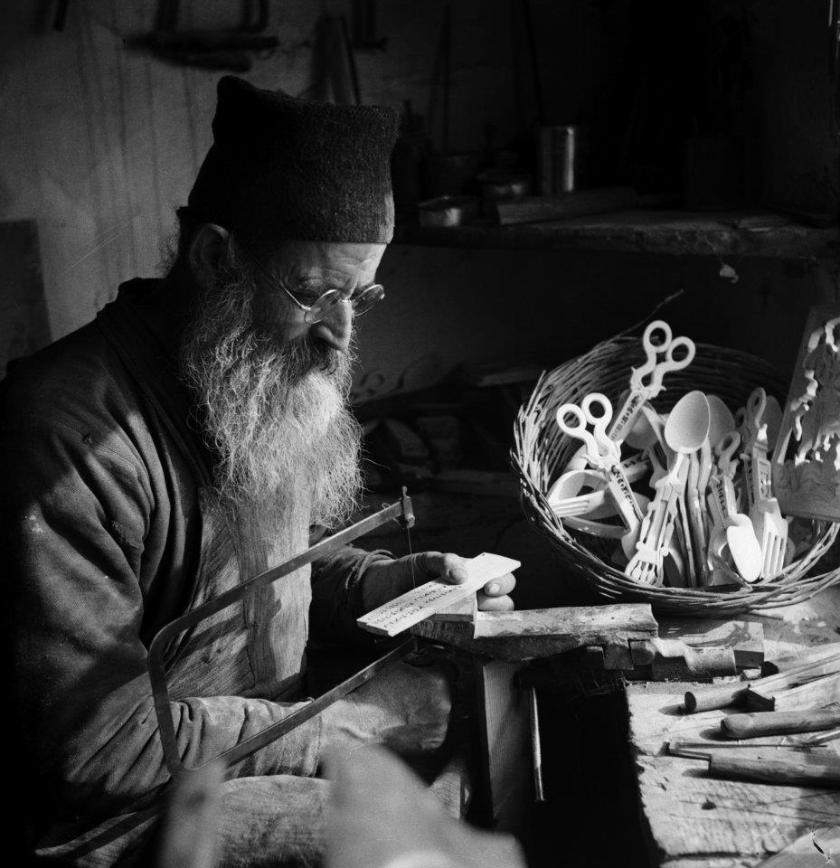 Woodcarver, a monk Ierofey, 1950