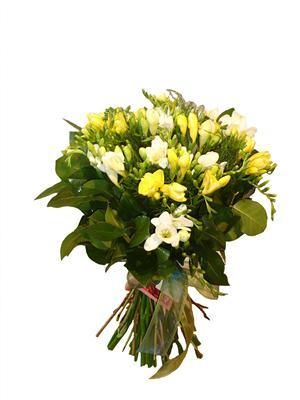 buchet flori frezii