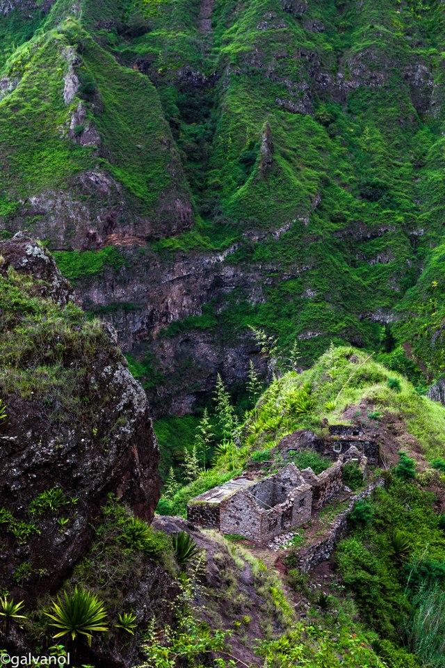 hiking at Santo Antão