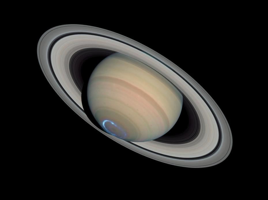 Saturn_with_auroras