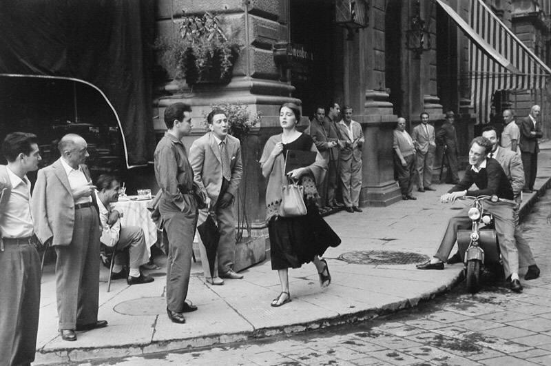 foto di Ruth Orkin scattata a Firenze nel 1951