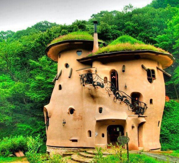 Natural building Vancover Cob House