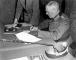 8 Mai 1945 , Wilhelm Keitel semneaza capitularea Germaniei .
